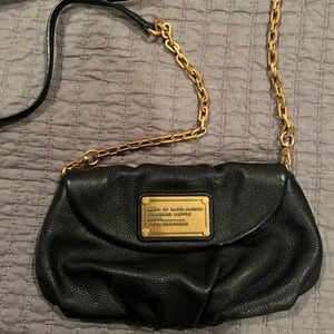 Marc jacobs clutch with shoulder strap